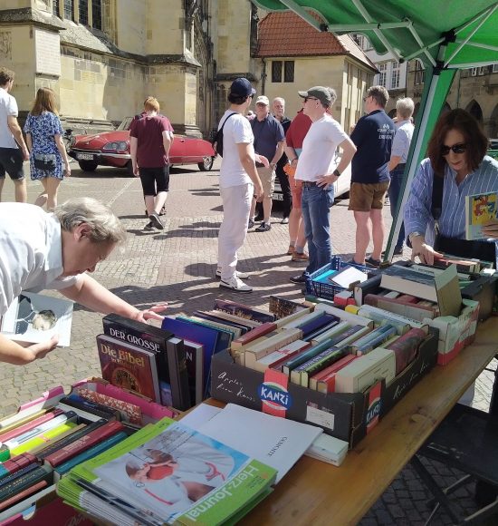 Benefizveranstaltung Alte Autos – Alte Bücher 2024 Foto: FKHZ.